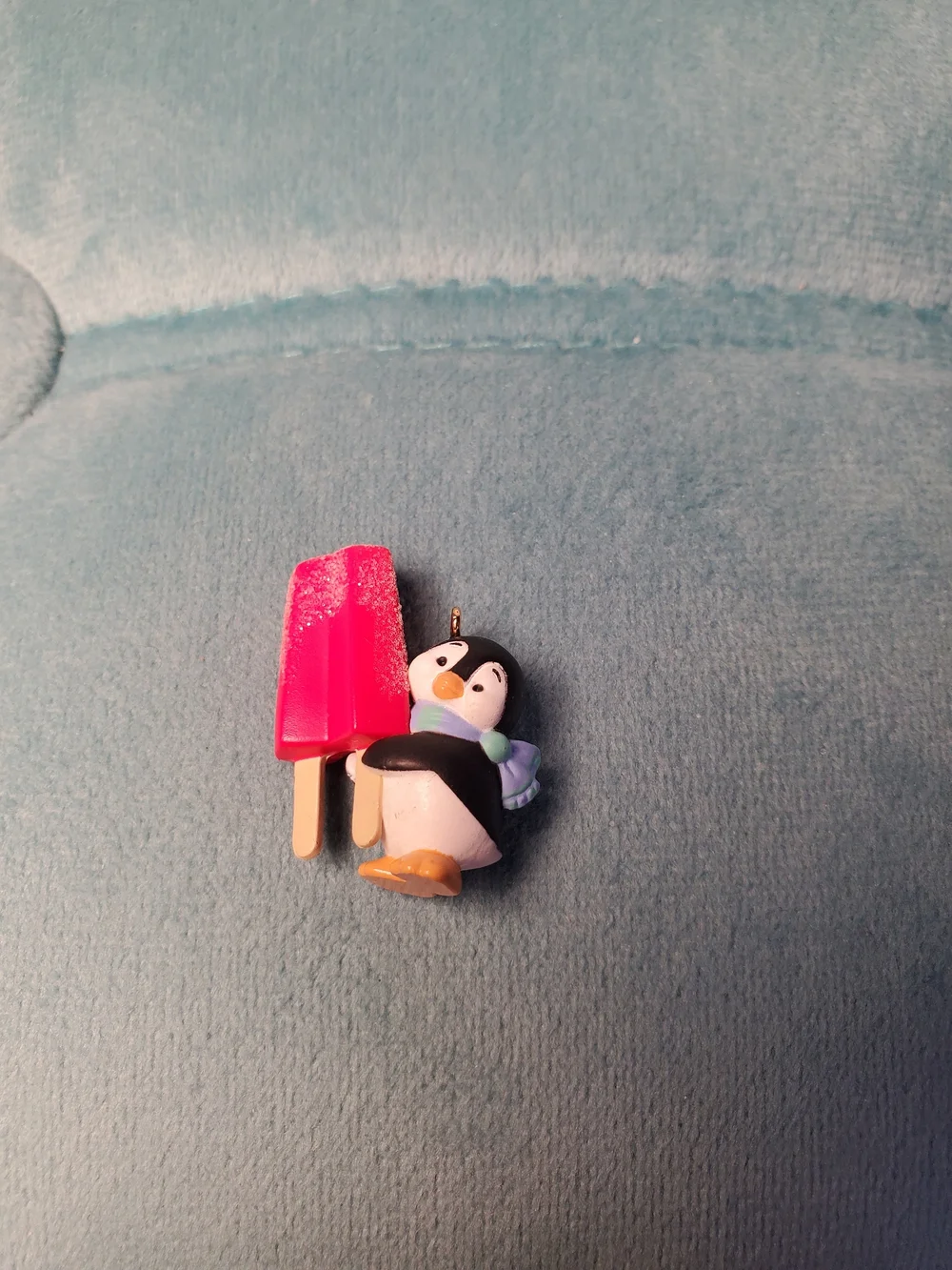 Hallmark Keepsake 2016 Petite Penguins #1 A Tasty Treat Mini Ornament QXM8561